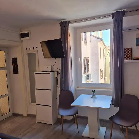 Emilla By The Sea - Apartment Piran