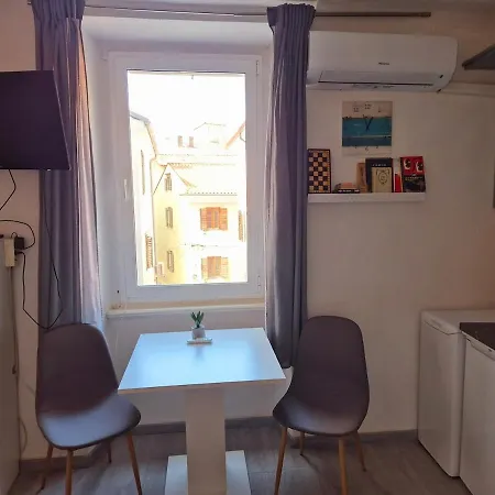 Apartman Emilla By The Sea - *
