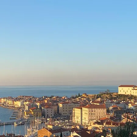 Emilla By The Sea - Apartment Piran