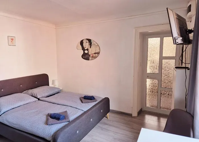 Emilla By The Sea - *